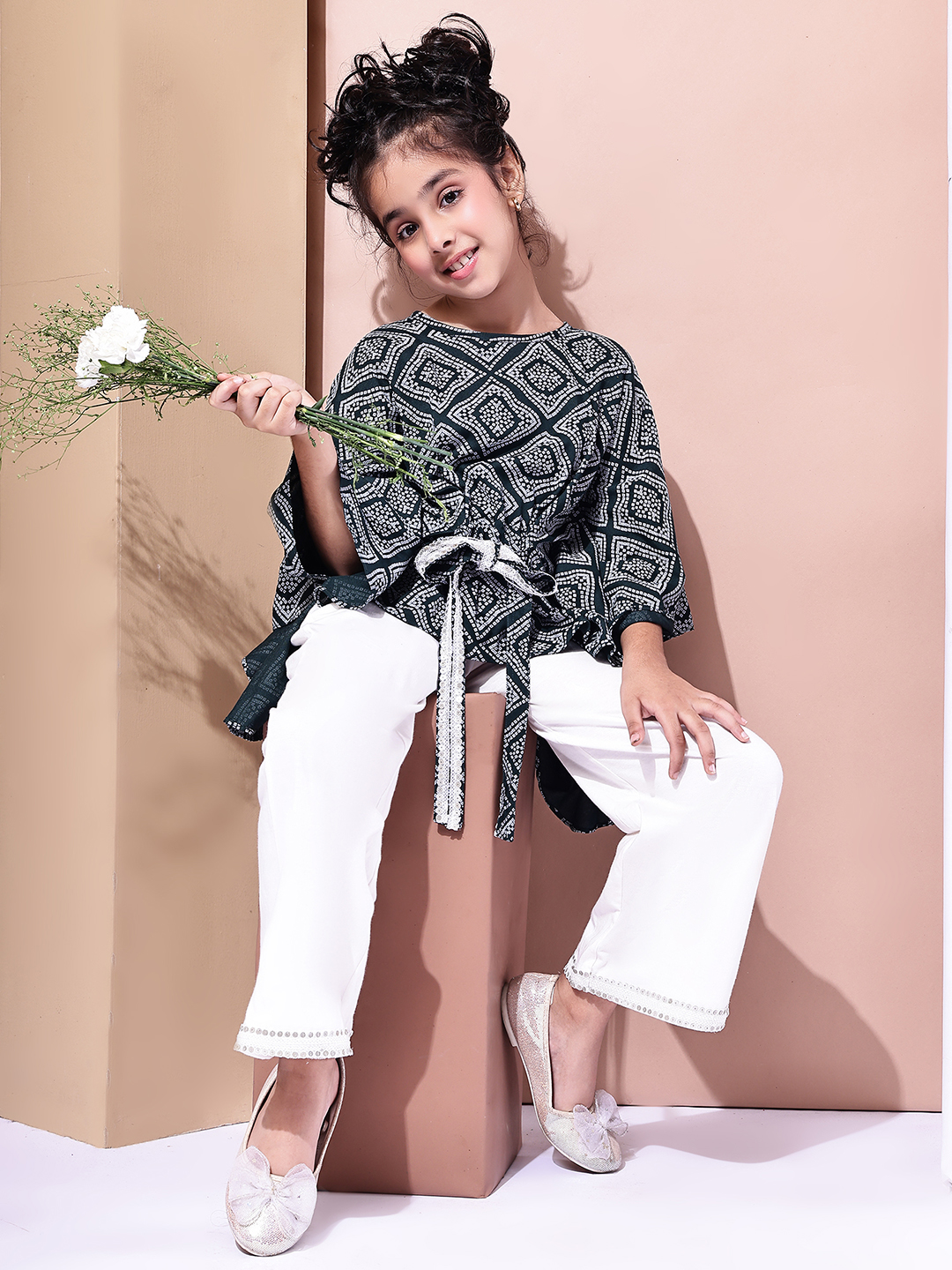 Girls Green Bandhani Cotton Kaftan Top with Lace Belt & Ecru Jersey Pants – Ethnic Co-ord Set for Girls - Image 5