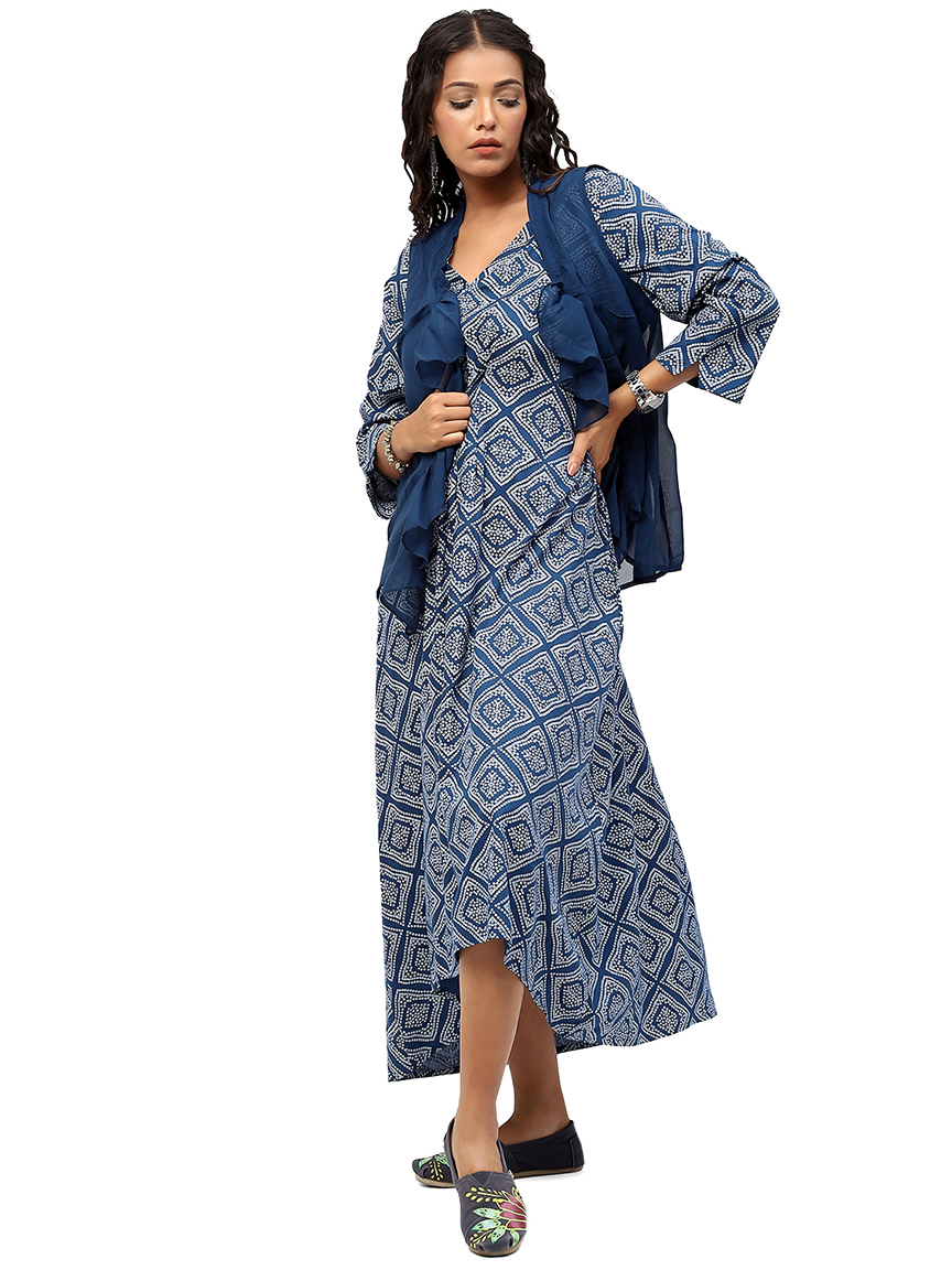 BaawRi Women's Blue Solid Color Shrug