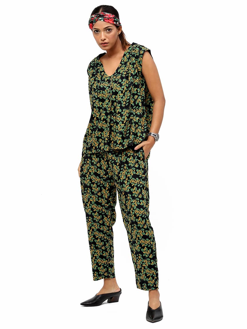 BaawRi Women's Green Floral Print Viscose Rayon Trouser