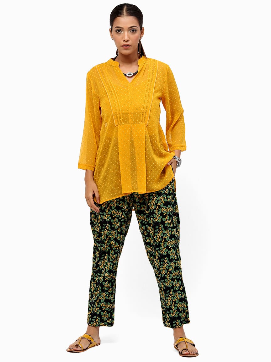 BaawRi Women's Yellow Solid Color Top