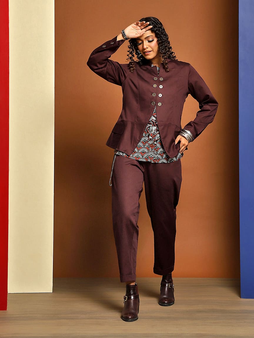 Elegant Stand Collar Jacket Set in Cotton Satin