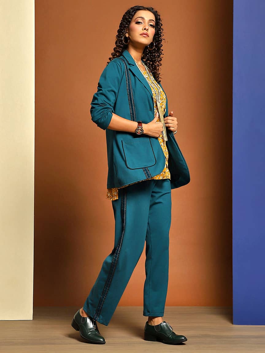 Elegant Cotton Lycra Tailored Jacket Set with Peak Collar and Velvet Tape Detailing - Image 3