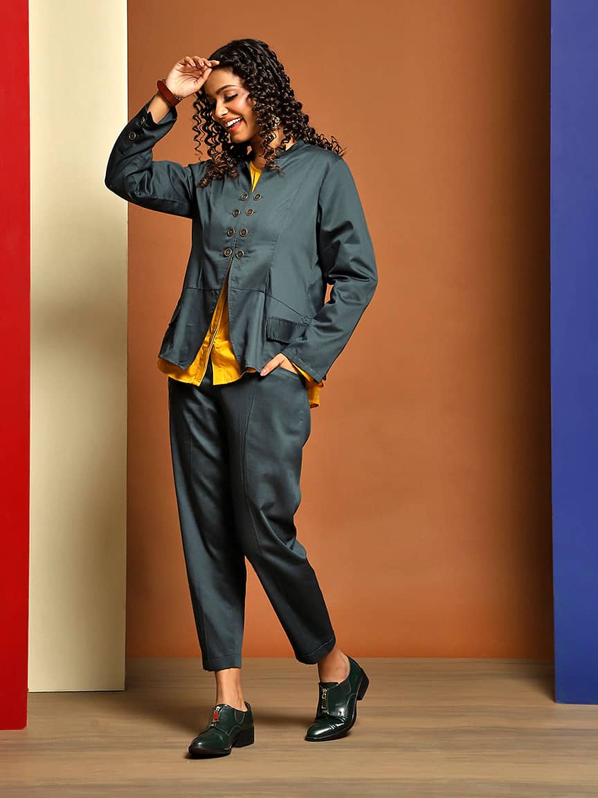 Alternative view of Elegant Stand Collar Jacket Set in Cotton Satin