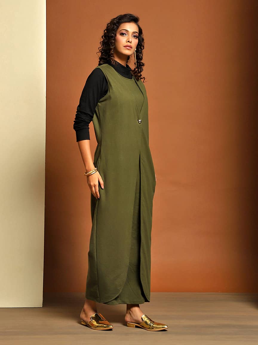 Elegant Sleeveless Jumpsuit in Fine French Terry - Image 3