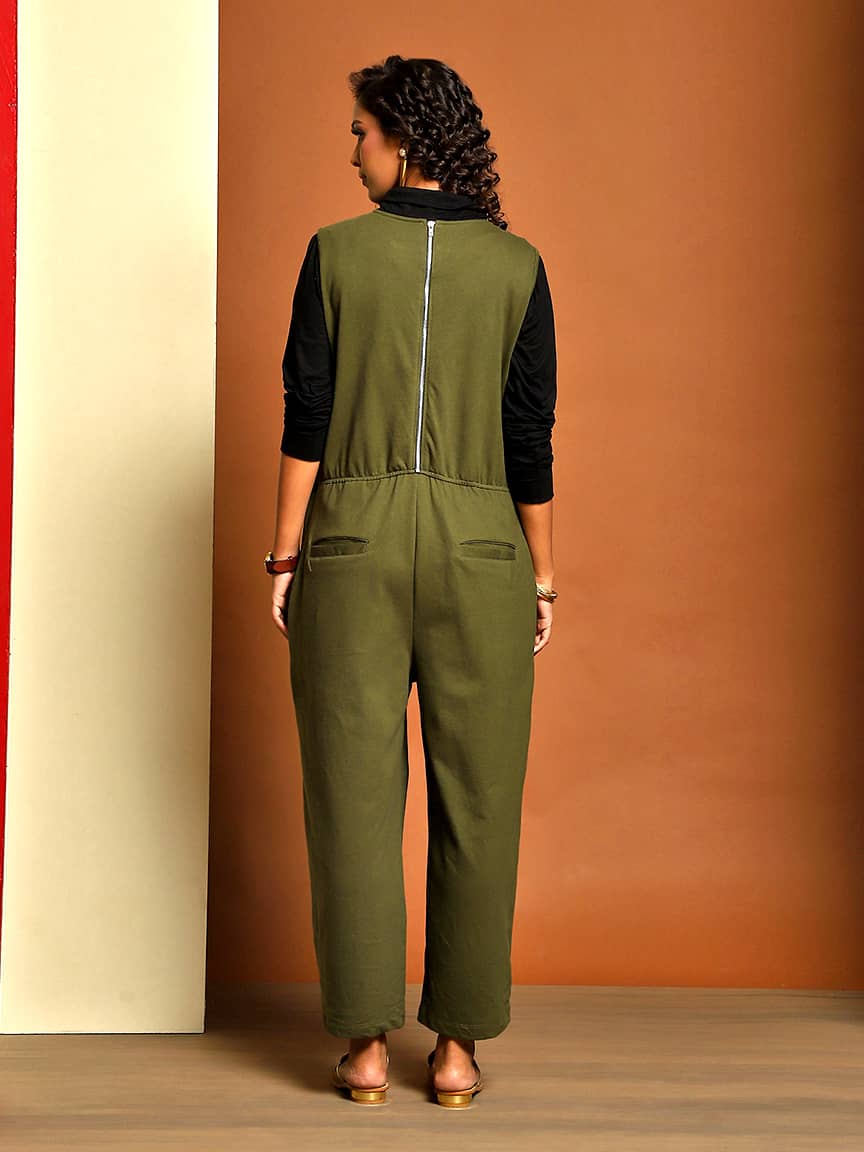 Elegant Sleeveless Jumpsuit in Fine French Terry - Image 4