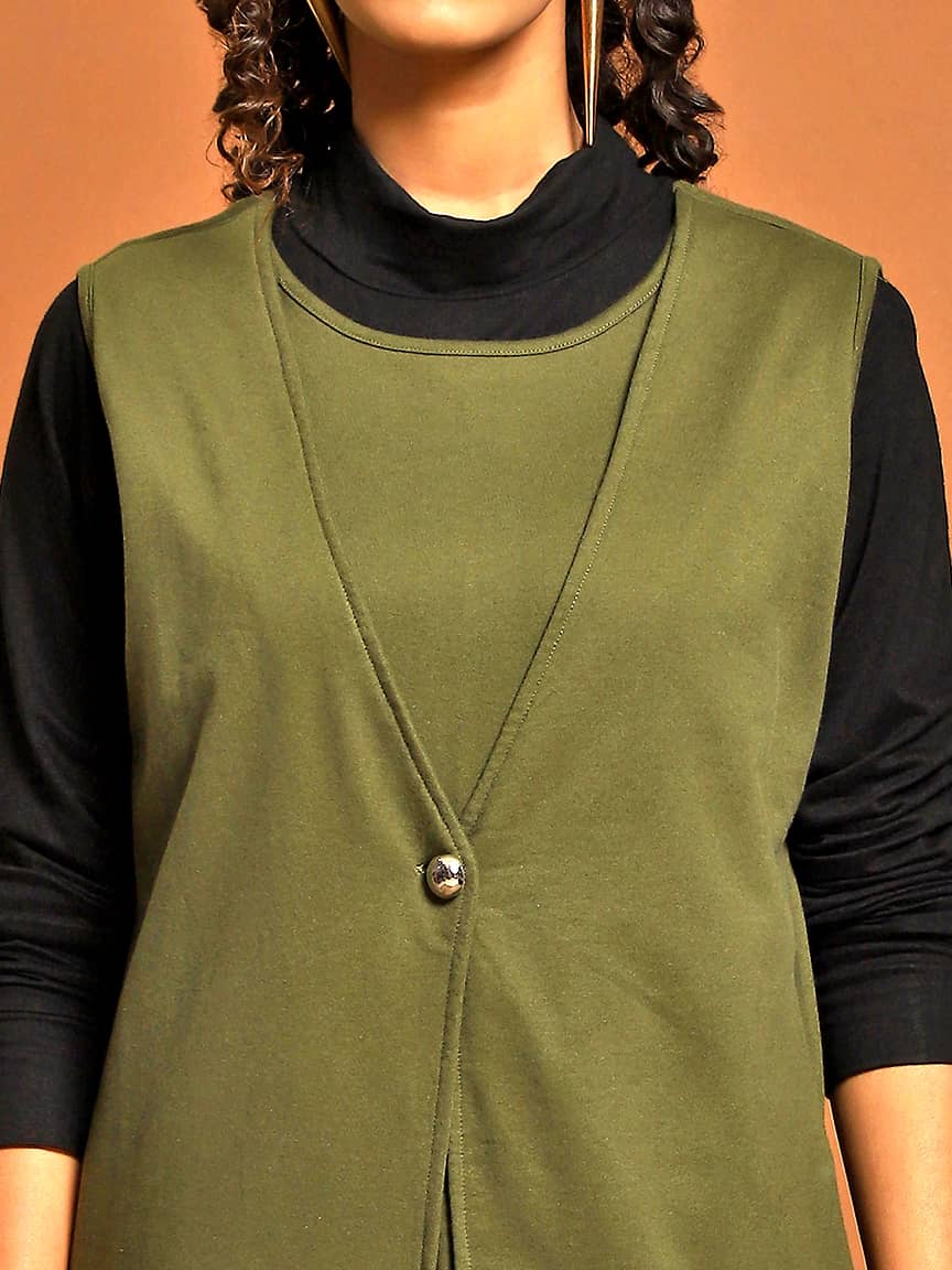 Elegant Sleeveless Jumpsuit in Fine French Terry - Image 7