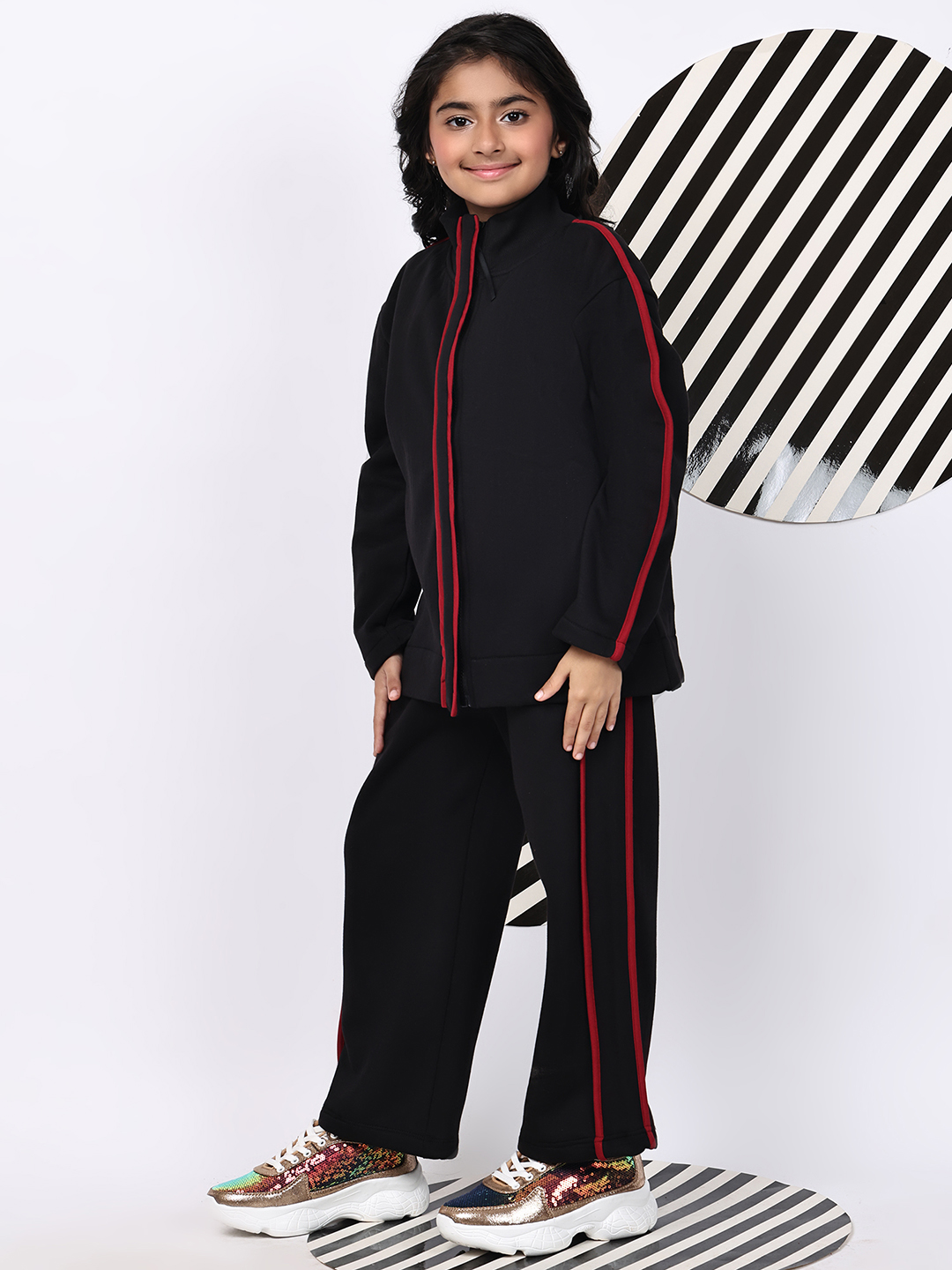 BaawRi Girls Fleece Tracksuit Set – Black Jacket & Pants with Red Piping | Soft Winter Warm Sweatshirt & Joggers Co-ord Set - Image 3